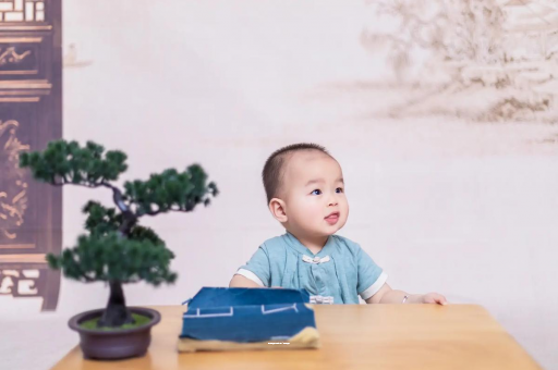 漯河宝宝喊肚子疼怎么回事